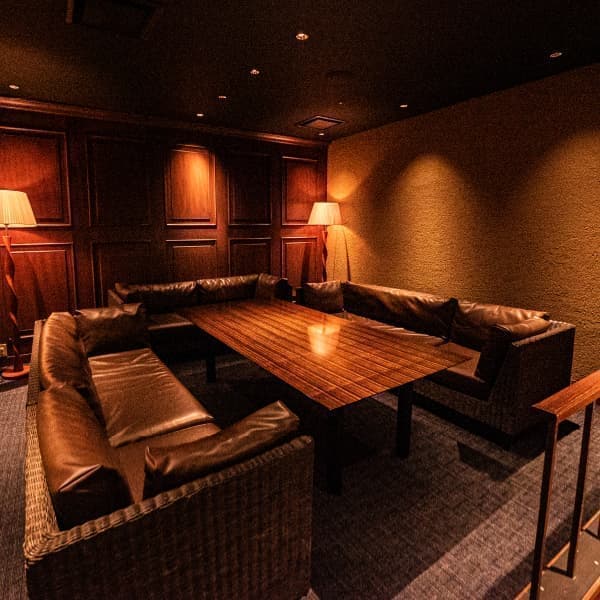 ビリオンハウス店内