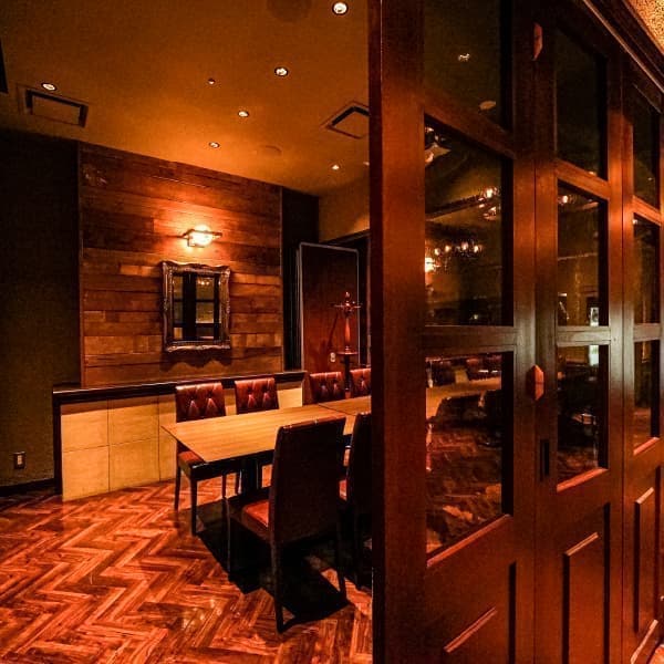 ビリオンハウス店内